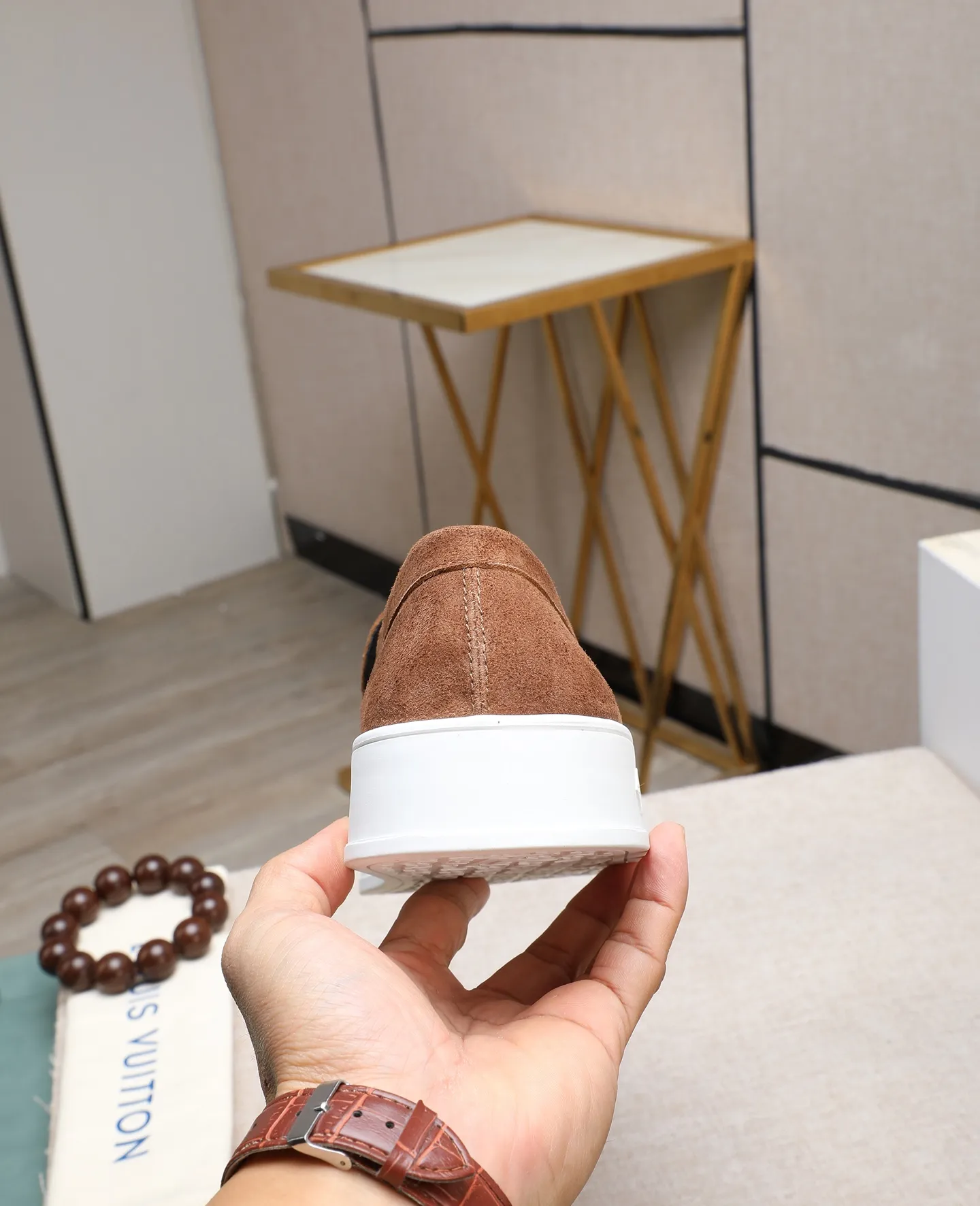 Men's shoes 💰440 📛📛【LOUIS VUITTON】Louis Vuitton official website synchronized new products 👟Milan fashion catwalk style 🇰🇾🇰🇾LV family logo, celebrity style, a must-have for fashionistas ⚠️First-layer calfskin ➕Genuine leather lining ➕Official website original version special outsole 👞Number 38-44